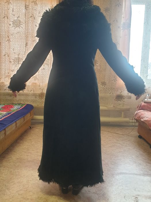 Продам дублёнку мутон.