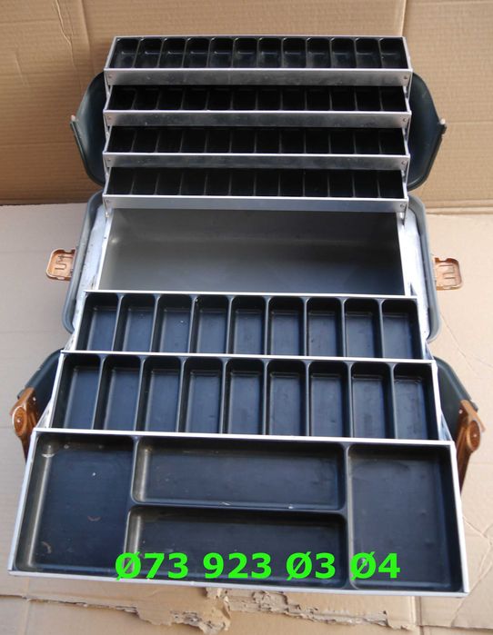 Cutie de pescuit vintage UMCO 1000RS (anii 1950) – verde USA