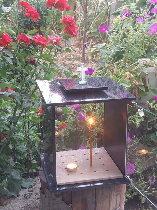 Felinar cimitir funerar granit candela căsuța