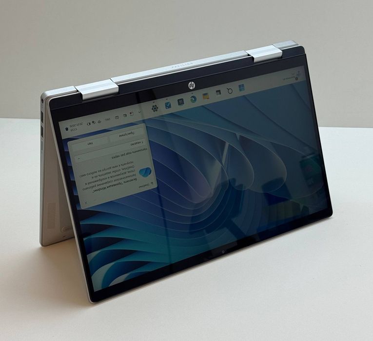 HP pavilion yangi karopka hamma narsasi va garatyasi ham bor