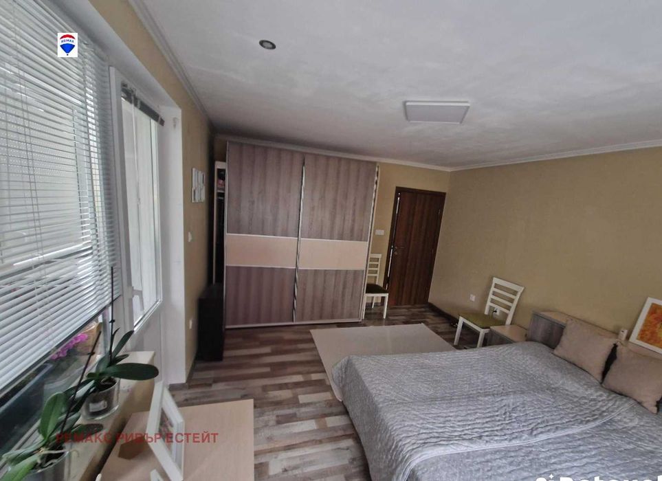 Тристаен апартамент за продажба кв. Дружба 2