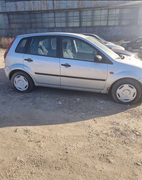 FORD Fiesta 2004 — imagine 2