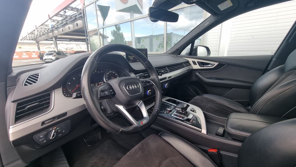 Audi Q7 3× S-Line • 3.0 TDI 272 CP • Quattro • Bose • Full LED • 7 loc