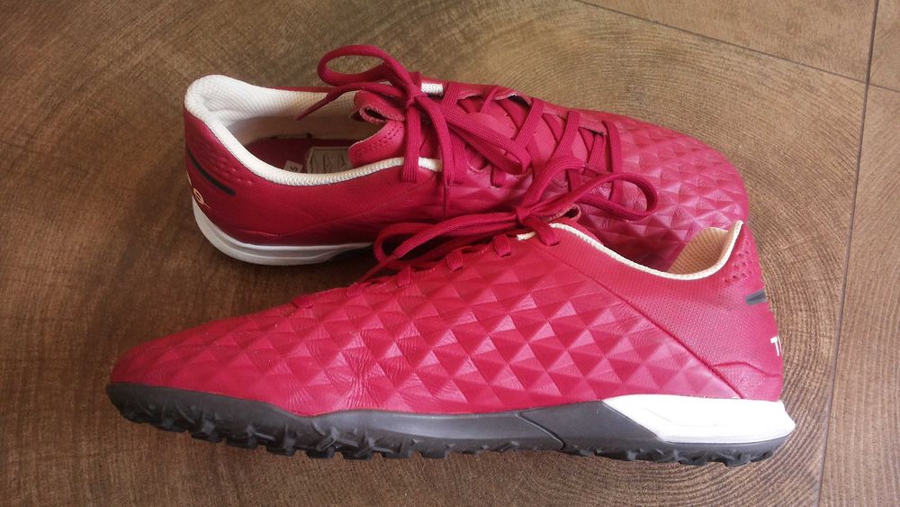 NIKE TIEMPO Leather Размер EUR 42 стоножки за футбол 134-14-S