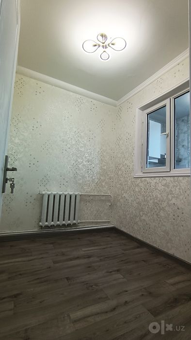 Продается 2*комн на  Рисовой бозор