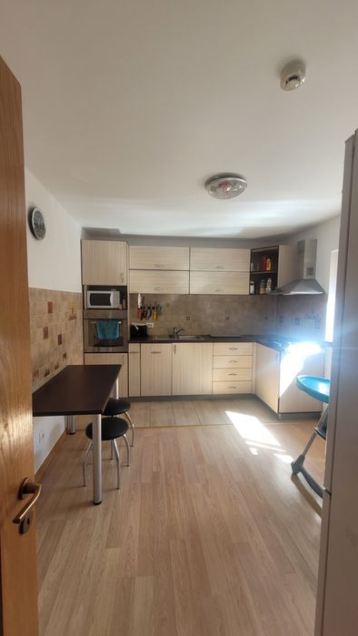 Vând casa 4 camere în Ploiesti