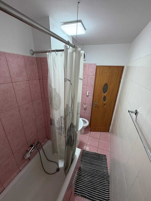 Închiriez garsonieră Lacul Tei