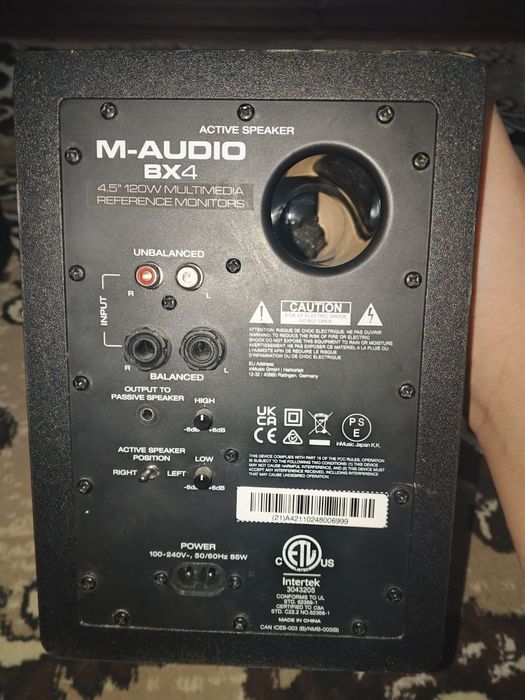M-audio bx-4 колонки парные