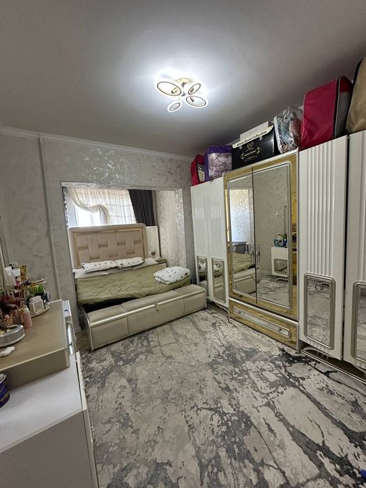 Продаётся квартира 3 Комнатная Мирзо улугбек район, Mirzo Ulugbek 3kv