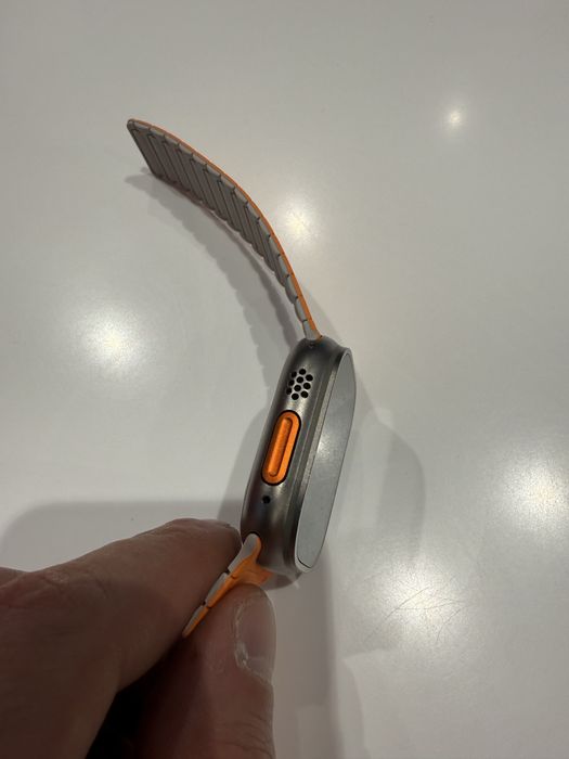 Apple watch ultra. 2 - 99% baterie