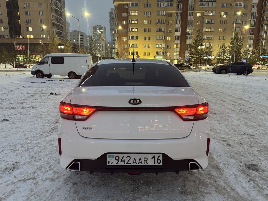 Прожается Kia Rio