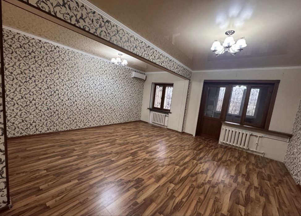 Код 886  Продам 3/4/4 ком квартиру куйлюк массив 4