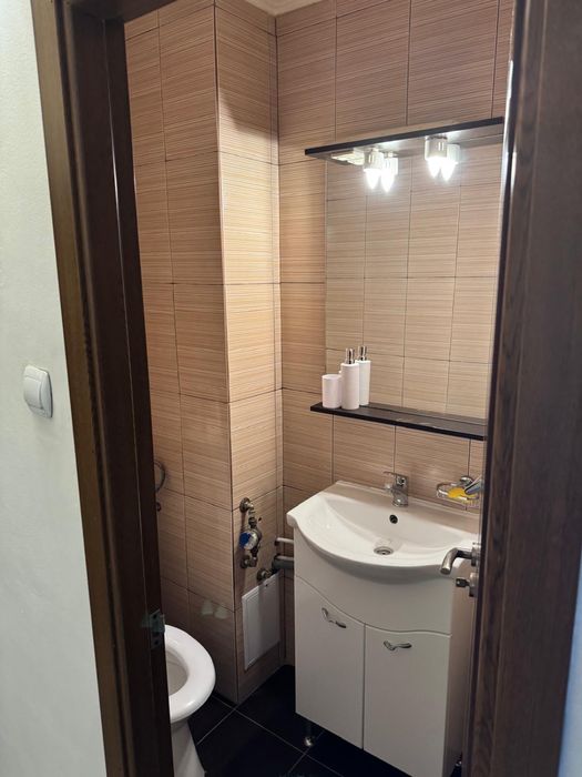 Inchiriez apartament cu 3 camere pe termen lung