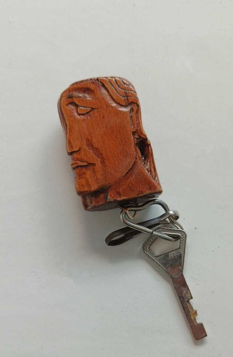 Амулет из дерева для ключа ручной работы