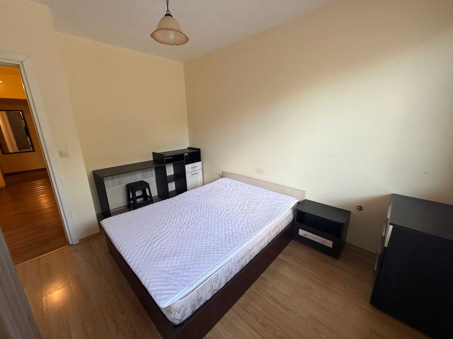 Дава се под наем Тристаен апартамент в София, Хиподрума - 110 кв.м за 800 € - Снимка #5