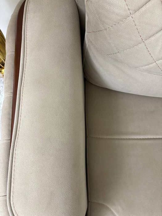 Диван Г образный