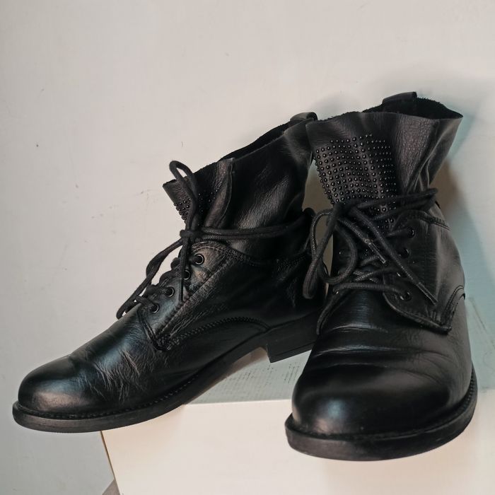 Ghete Kazar din piele capră*marimea 37* design Edgy