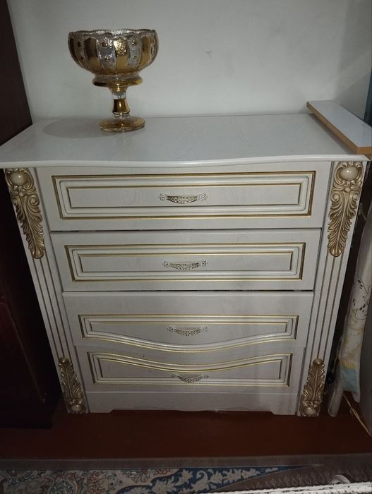 Спальный гарнитур