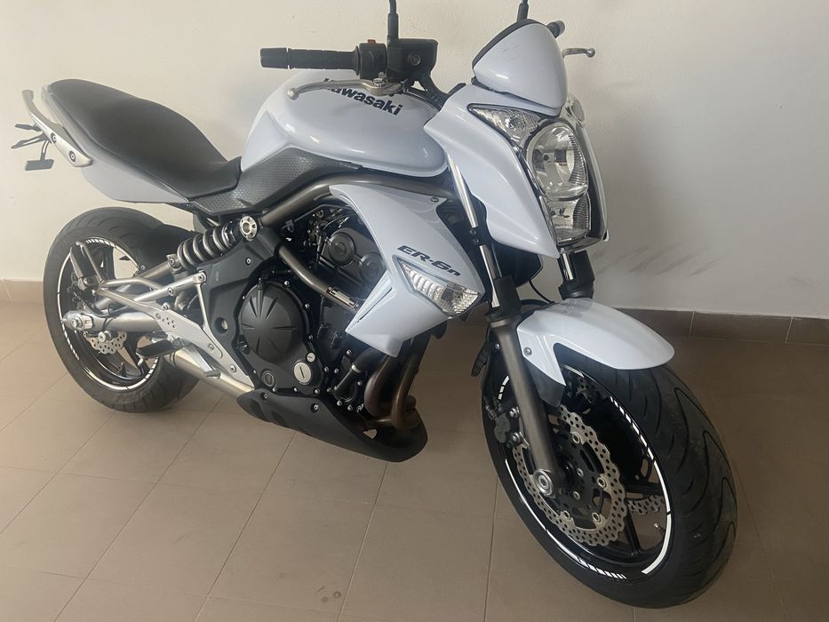 Kawasaki er 6n ABS (A2)