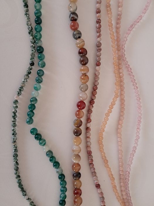 Продам бусины из натуральных камней