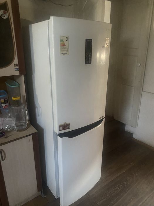 Холодильник LG б/у