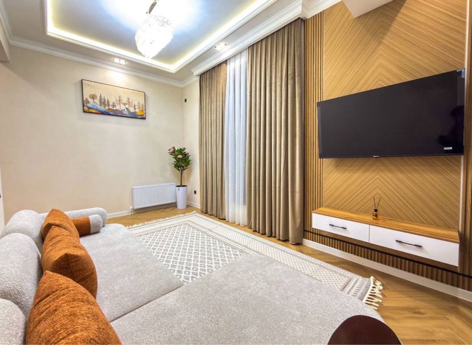 Продается квартира в Мирзо Улугбекском районе жк Sayram Tower