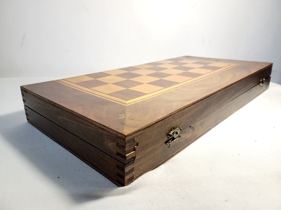 #8 Стар дървен шах и табла