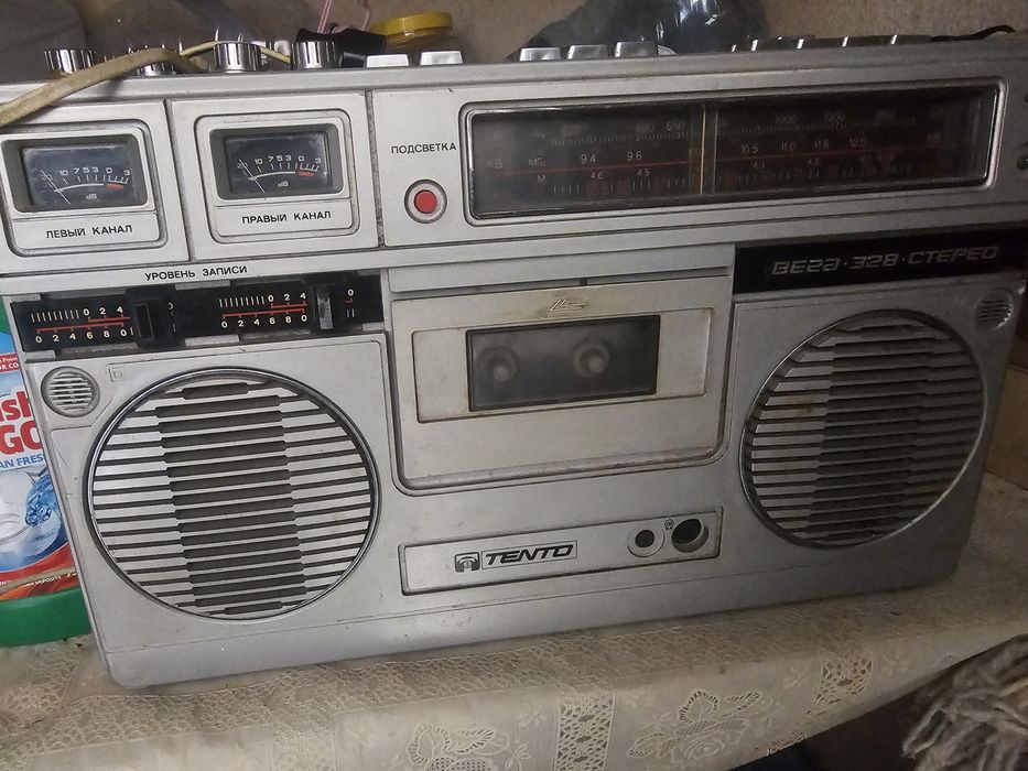 Radiocasetofon Tento