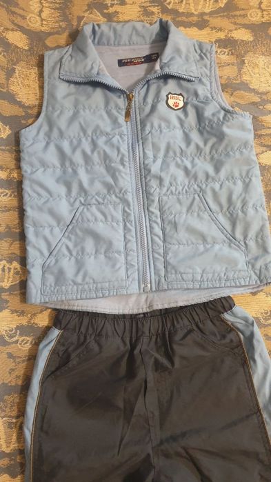 Продаётся спортивный костюм для мальчика