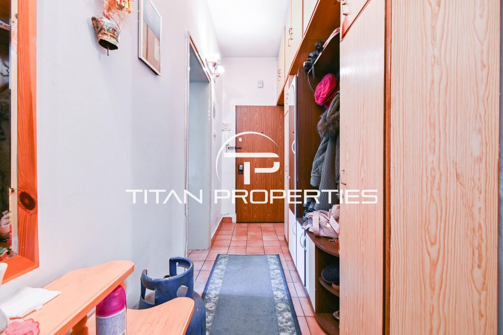Продава се Тристаен апартамент в София, Гоце Делчев - 87 кв.м за 4023 €/кв.м - Снимка #7
