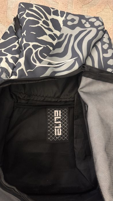 Nike Elite V1  темнозеленый цвет