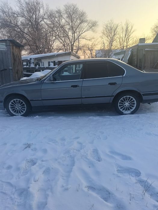 Продам BMW е-34. 520