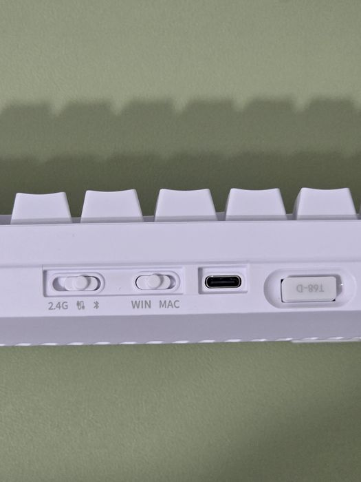 Tastatură Gaming TMKB T68 Mecanică RGB 60% Wireless – QWERTZ German