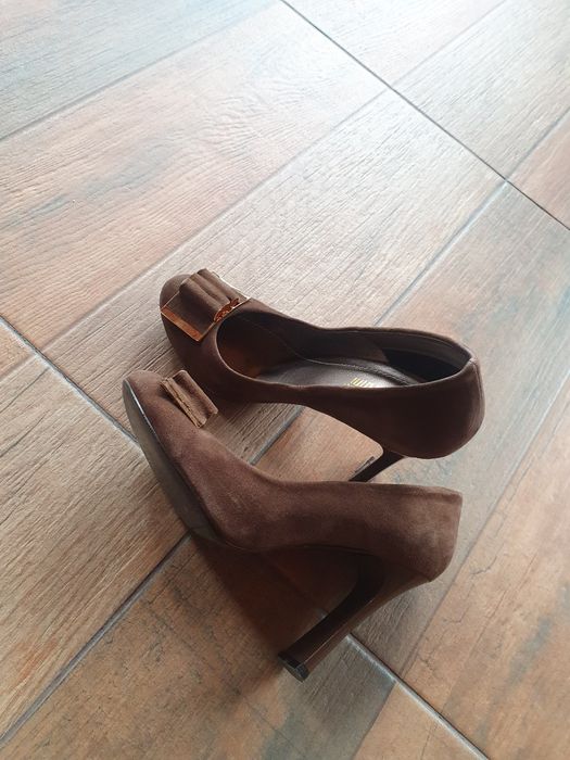 Маркови боти чизми и обувки 36номер..Чисто нови мaратонки NIKE 37,5 и