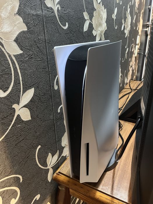 Продаю PlaySattion 5