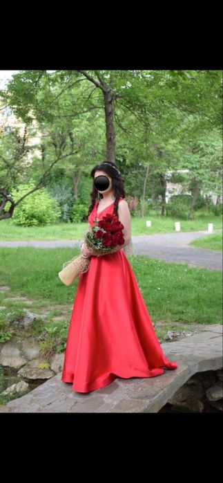 Официална рокля за  всички специални поводи