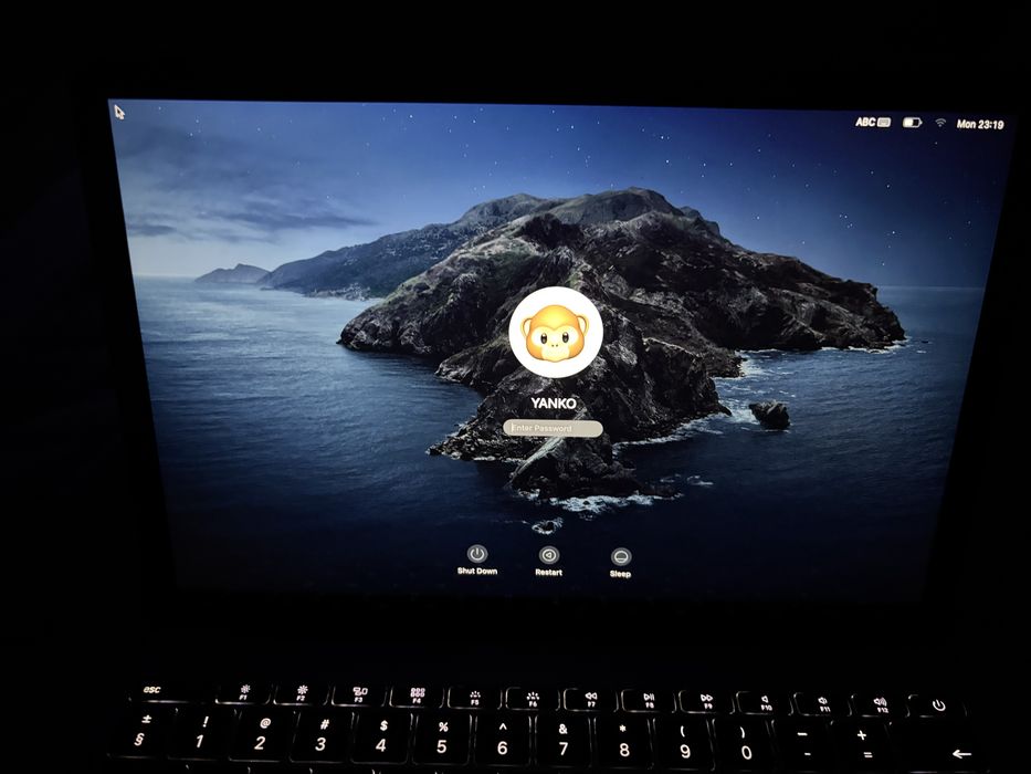 Продавам macbook