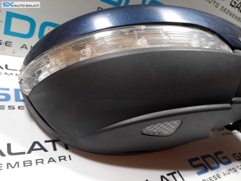 Oglinda Dreapta Electrica cu Lumina Ambientală și Semnalizare Volkswagen Passat B7 2010 - 2015 Cod 3C0857934A [M3833]