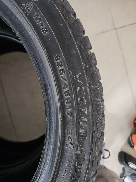 225/45/17 зимни - 2x2 Michelin и Goodyear