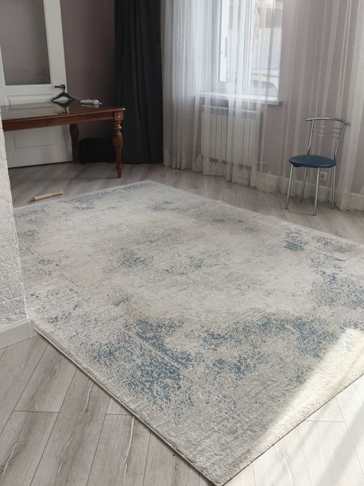 Срочно продам ковёр размер 240х345