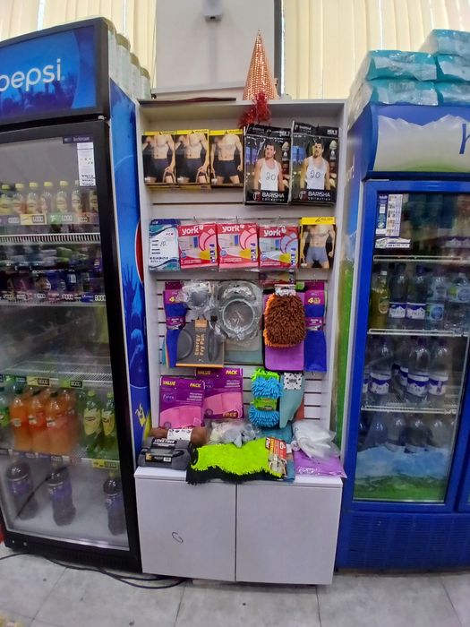 MDF vitrina polkalar