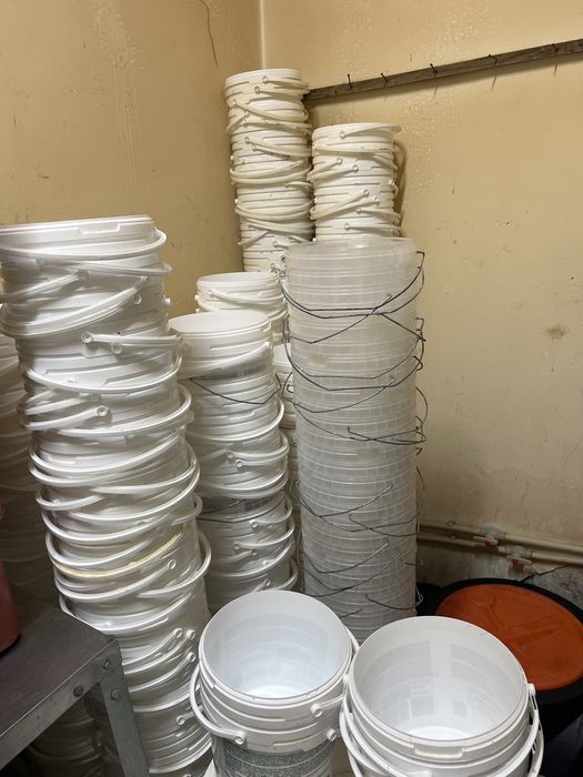 Продам пластиковые ведра