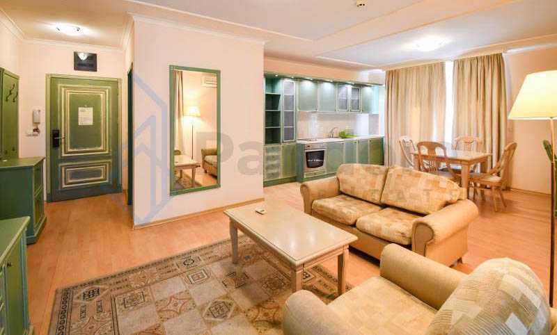 Дава се под наем Двустаен апартамент в София, Лозенец - 90 кв.м за 550 € - Снимка #1