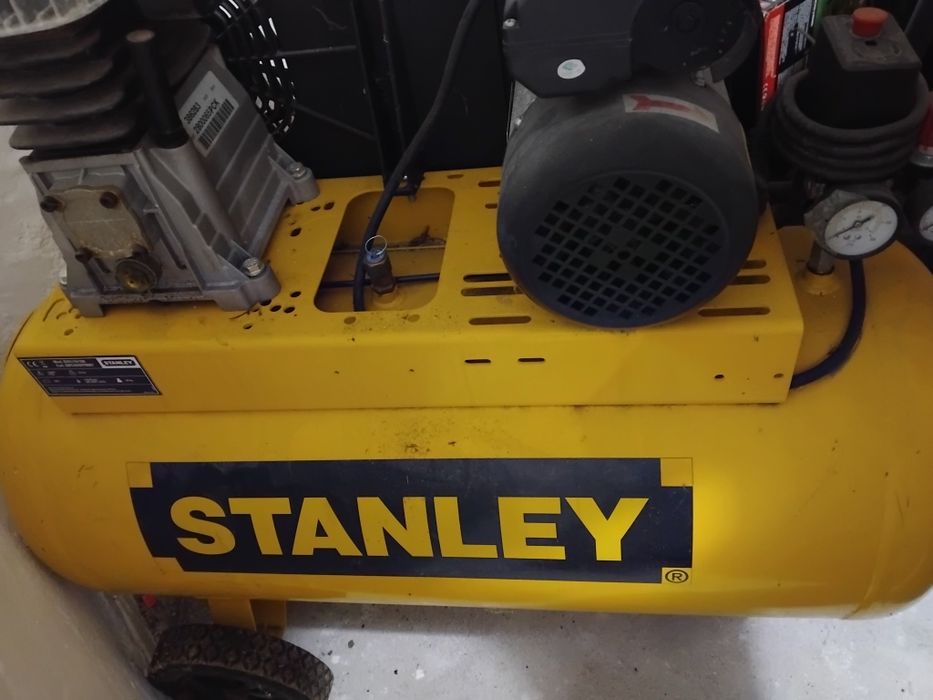 Компресор STANLEY