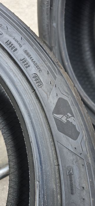 Летни гуми 245 45 18 2бр Goodyear 245 40 19 2бр Bridgestone