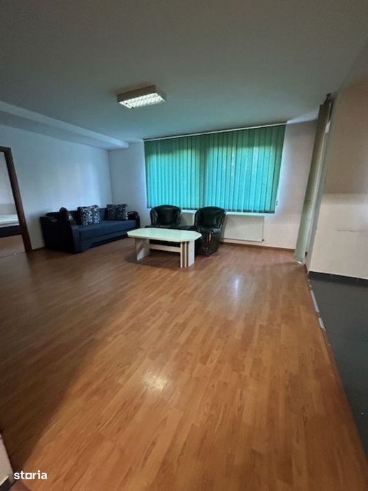 Apartament spatios , parter , zona Libertatii
