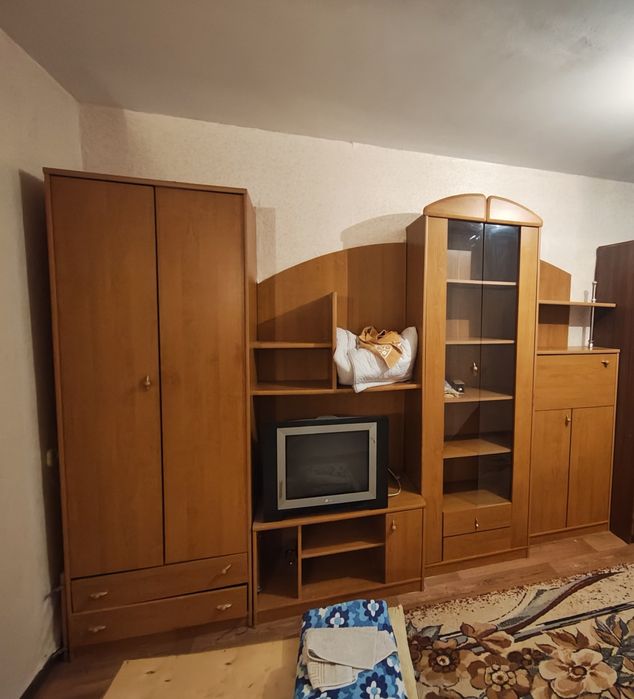 Шкаф, стенка с платеным шкафом