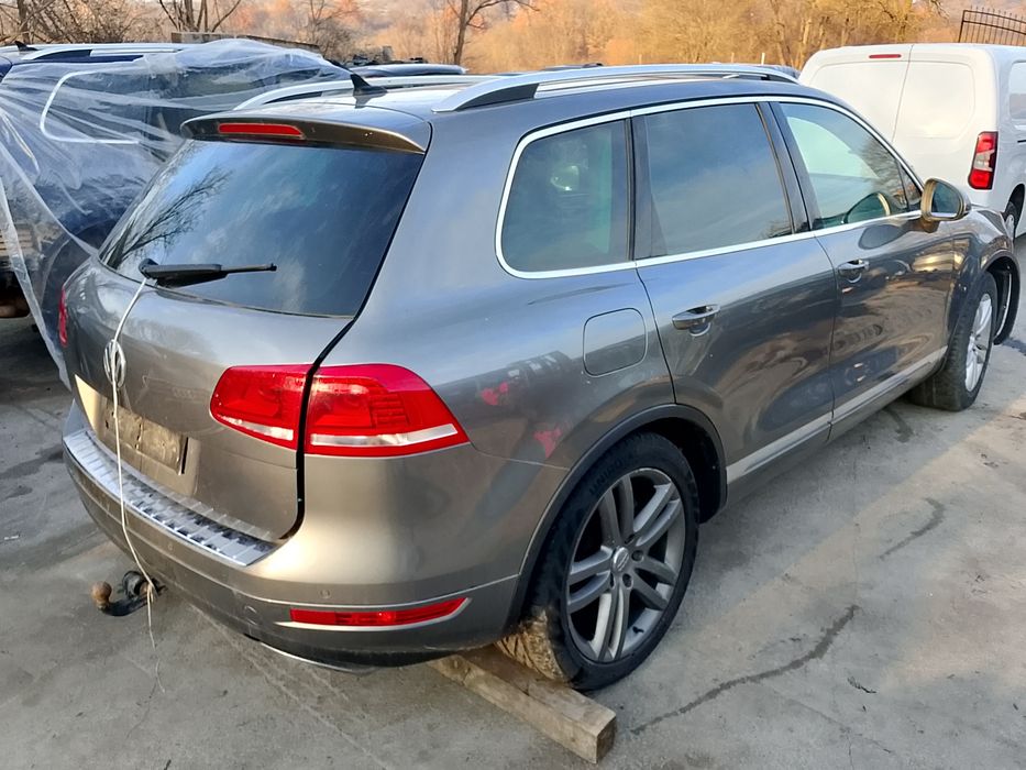 VW Touareg 4.2 TDI V8 , CKD мотор 340 к.с. ,2014 г. 60 броя на части