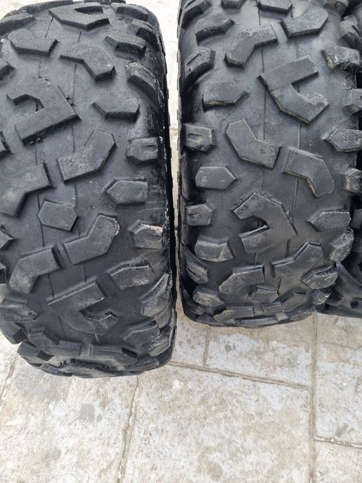 Vând cauciucuri atv
