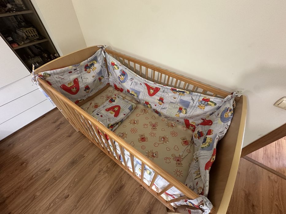 Pat bebelusi lemn ajunstabil pe doua nivele cu sertar + accesorii